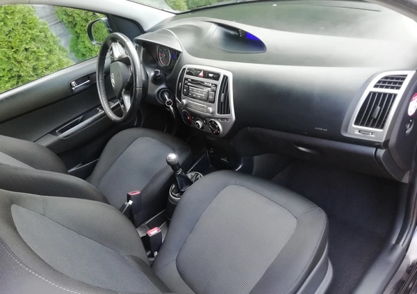 Hyundai i20 cena 31700 przebieg: 125125, rok produkcji 2015 z Płońsk małe 191